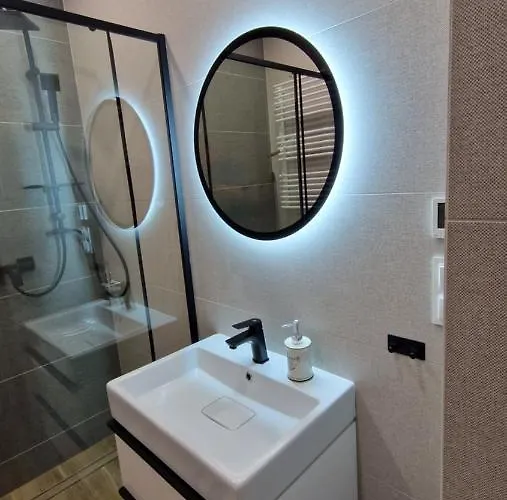 Iii Apartment Wrzesnia (Wrzesnia)